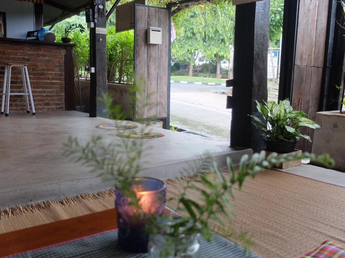 Iamwarin Mini Hostel Warin Chamrap エクステリア 写真