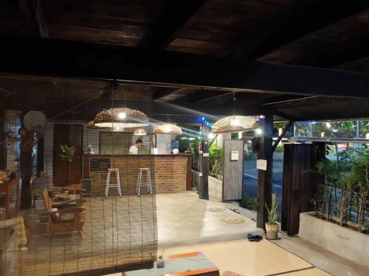 Iamwarin Mini Hostel Warin Chamrap エクステリア 写真